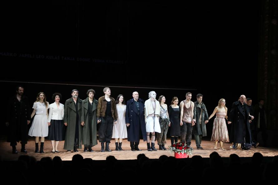 Nova predstava 'Trilogija o Agamemnonu 2.0' dobila ovacije mnogobrojne publike