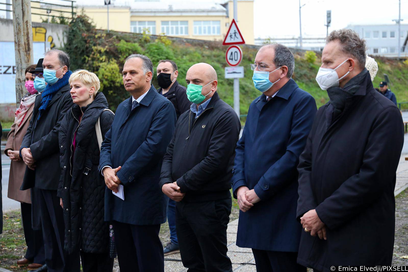 Zagreb: Postavljen kamen spoticanja za stradale Rome u vrijeme holokausta