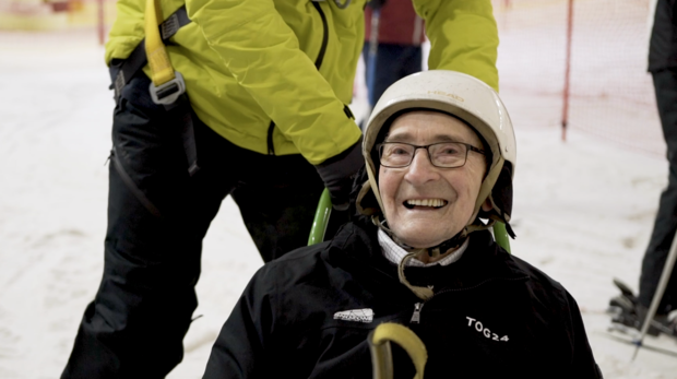 Ispunjenje djetinjeg sna: Odveli ga na skijanje s 92 godine!