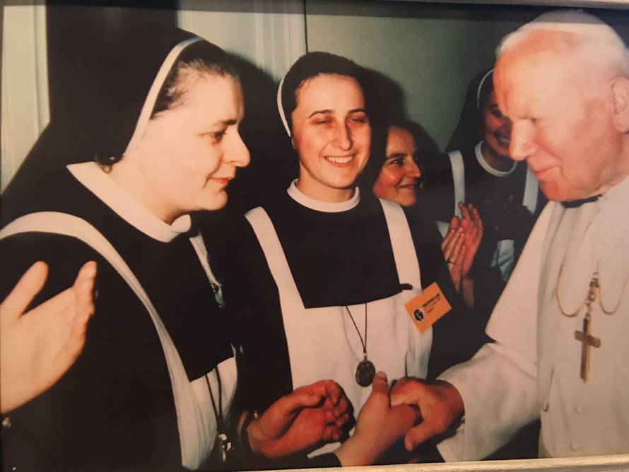 'Bila sam časna, nemam posao,  nude mi brak, ali ne bih brzala'