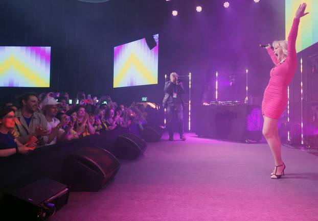 Malmo: Tajči nastupila u popularnom gradskom klubu u haljini u kojoj je nastupila na Euroviziji prije 34 godine