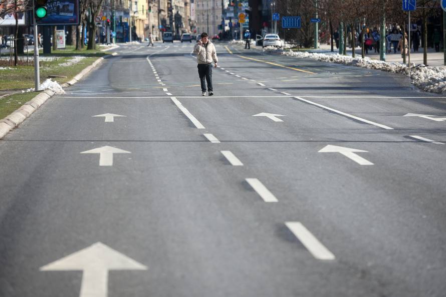 Prosvjedi u Sarajevu se nastavljaju, traži se pravda za poginulog mladića i ozlijeđene u tramvajskoj nesreći