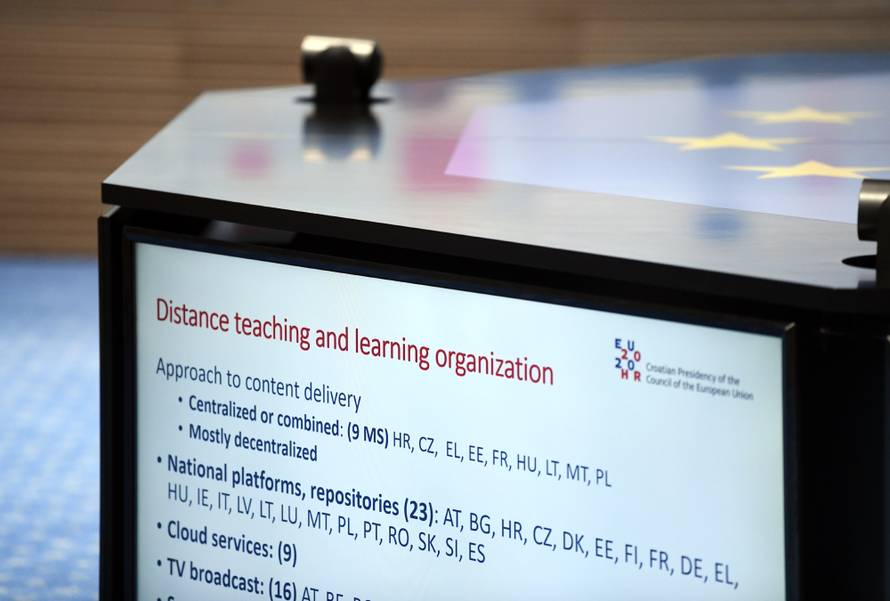 Zagreb: Ministrica Blaženka Divjak na videokonferenciji s ministrima EU