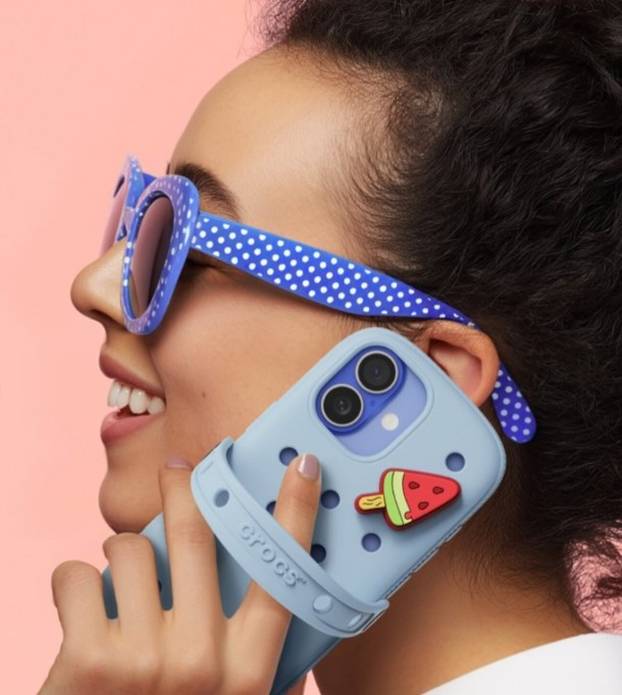 Crocsice više nisu samo obuća, sada su i maskice za mobitele