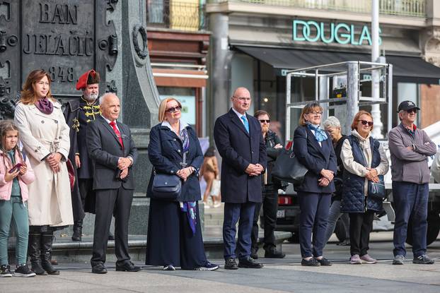 Obilježavanje Dana kravate u Hrvatskoj na Trgu bana Josipa Jela?i?a