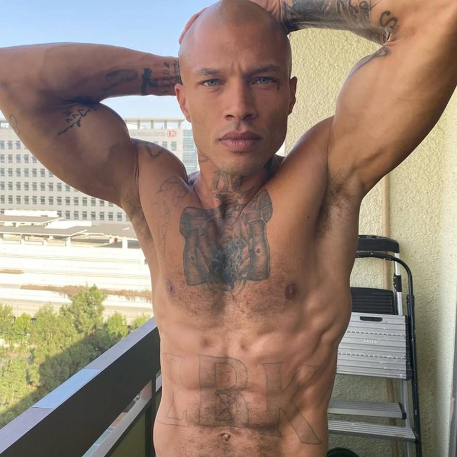 Njegova fotografija s uhićenja zaludjela je žene, a ovako sad izgleda najzgodniji robijaš