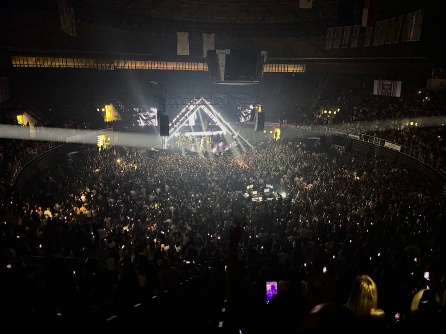 Prijović u Zadru održala čak 40. koncert turneje: Dovela repera pa odjenula izazovni kostim...