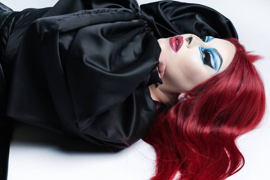 'Jedini sam ženski drag queen u zemlji, otac me vozi na gaže'