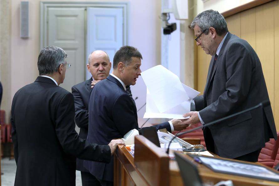 Jandroković: Ćeliću, kakvo je to ponašanje? Ovdje postoji red