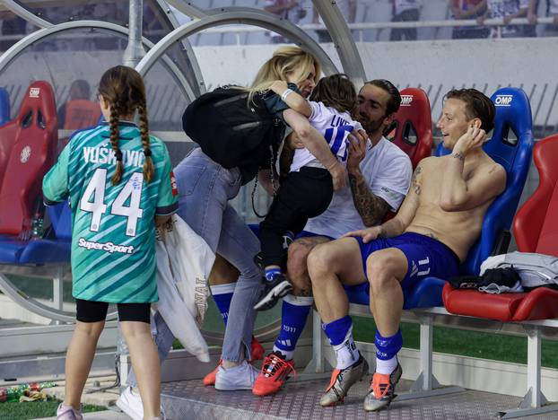 Split: Marko Livaja sa sinom i kćeri nakon utakmice