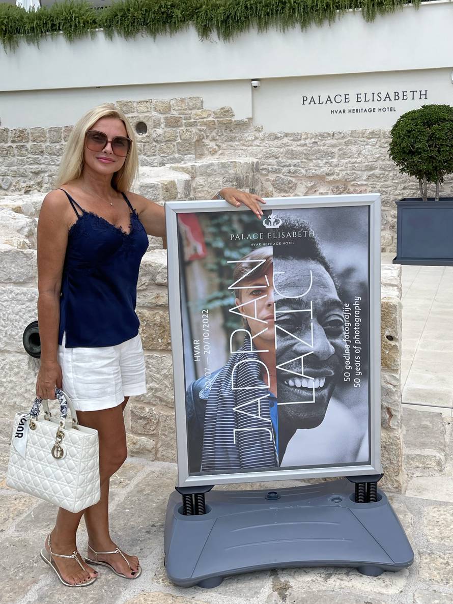 Vlatka na izložbi zastala kraj portreta Dikanove bivše žene...