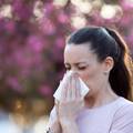 Krenule su alergije: Evo koji pripravci će vam ublažiti tegobe