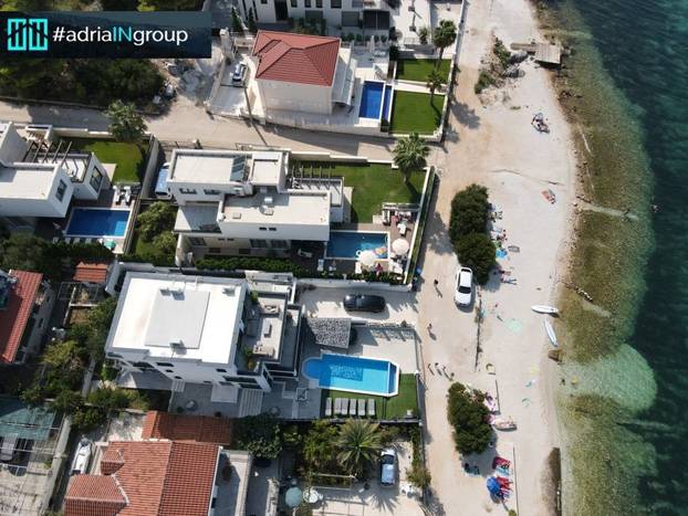 FOTO Ima konobu s vinom i dva bazena: Vila na Čiovu prodaje se za čak šest milijuna eura