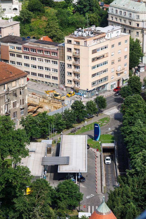 Zagreb: Pogled sa Zagrebačke katedrale na centar grada