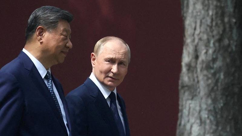 Kitajski predsednik Si želi okrepiti gospodarske vezi in investicije z Rusijo