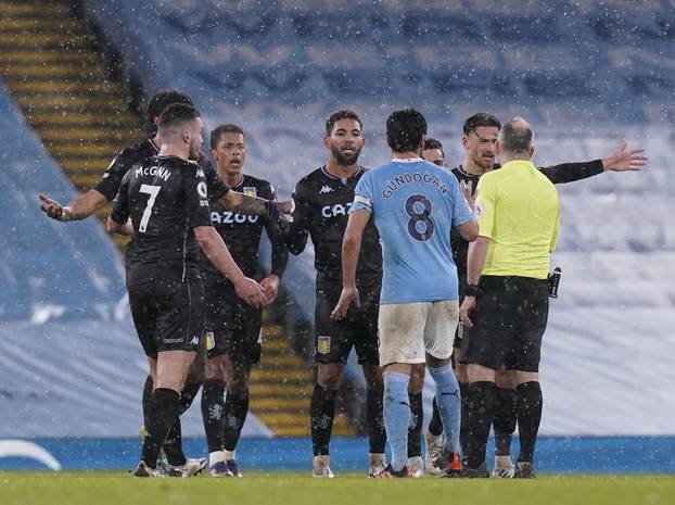 Manchester City v Aston Villa - Premier League - Etihad Stadium