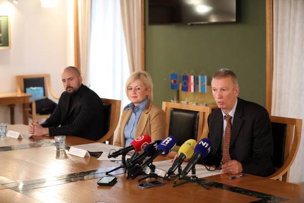 Rijeka: Gradona&ccaron;elnica Iva Rin&ccaron;i&cacute;, Aleksandar Milakovi&cacute; i Vlado Mezak na konferenciji