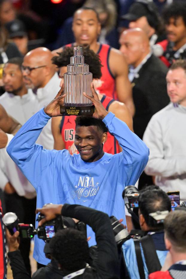 FOTO Poznati na NBA all staru: Kraljevski par privukao poglede