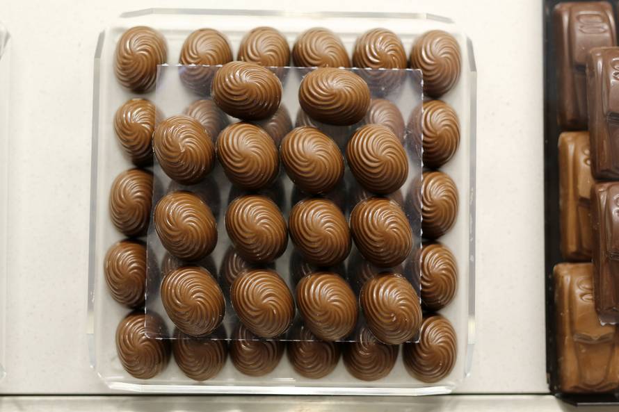 Mame zaratile zbog čokolade: Djeci potajno jedemo slatkiše