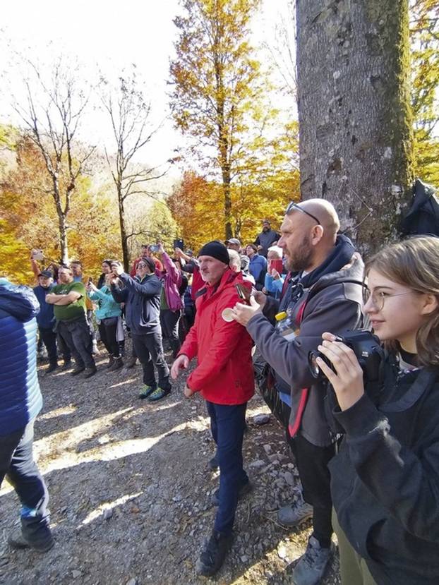 FOTO Na Velebitu otvoreno novo planinarsko sklonište Skorpovac