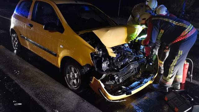 Vozačica završila u bolnici, kod Ludbrega se zabila u automobil