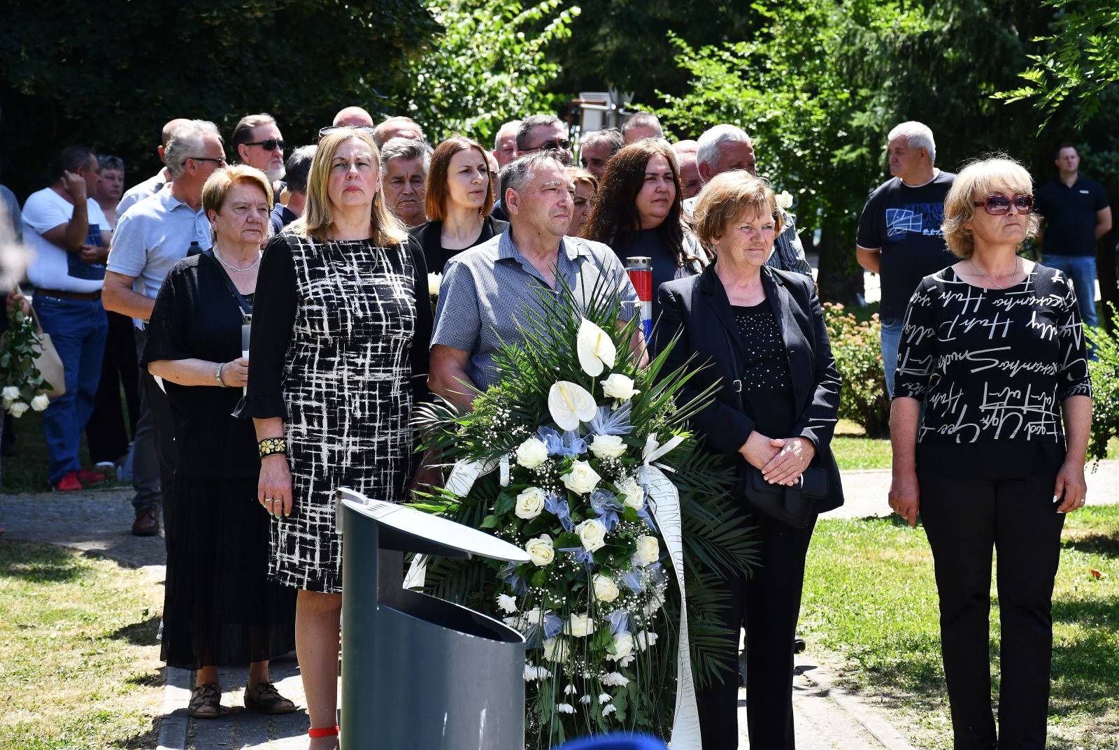 Slavonski Brod: Susret sjećanja na poginulu djecu u Domovinskom ratu "Mali križ - velika žrtva"