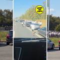 VIDEO Torcida&scaron;i na autocesti A1 krenuli u obra&ccaron;un s Armadom?! Policija reagirala, nastao je &ccaron;ep