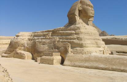Kinezi napravili repliku sfinge iz Gize i naljutili vlast u Egiptu
