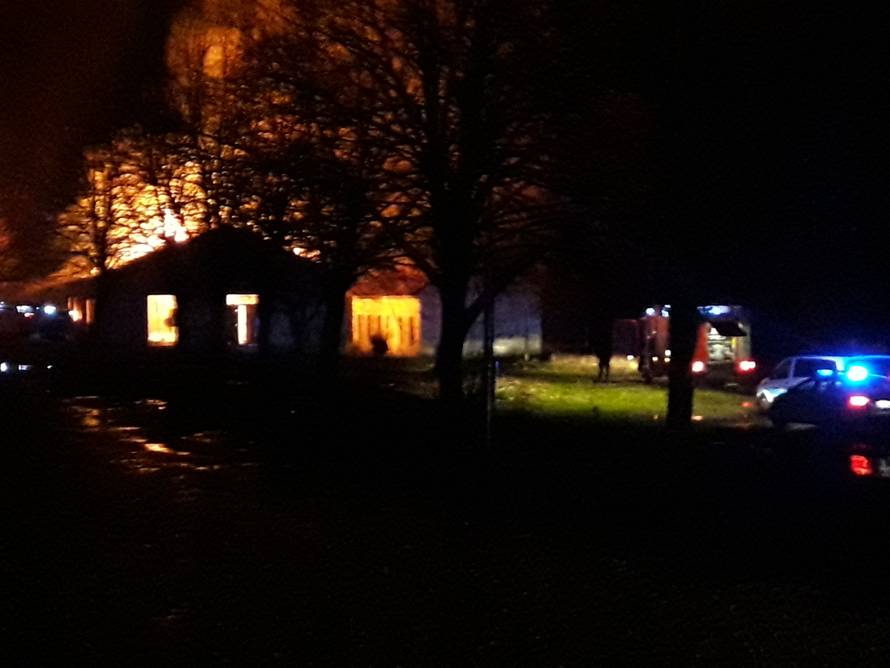 Požar u centru Sinja: Izgorjela zgrada vojarne Ivaniša Nelipića