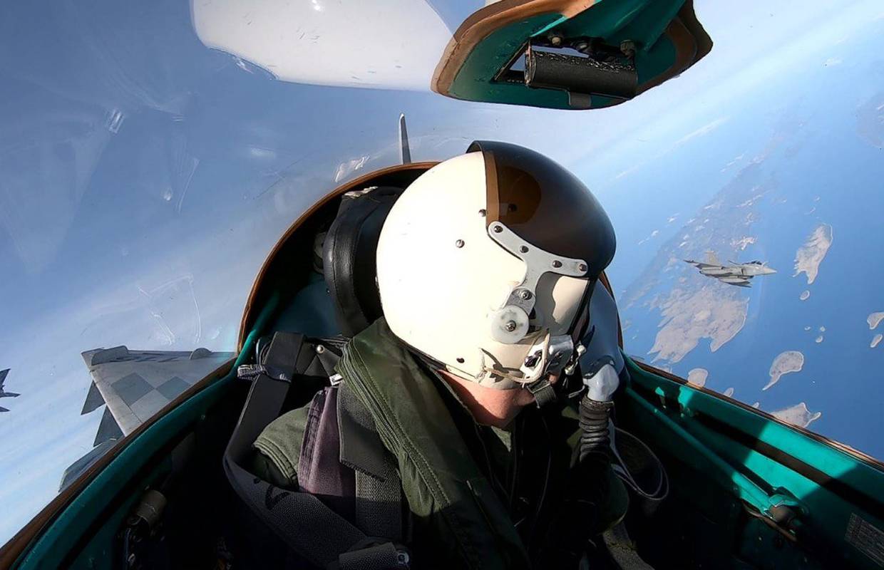 VIDEO Pogledajte kako MiG-ovi i Rafali lete iznad Jadrana...