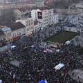 FOTO Veliki prosvjed u Ni&scaron;u: Okupljeni poru&ccaron;ili Vu&ccaron;i&cacute;u da nezadovoljstvo nije nestalo!