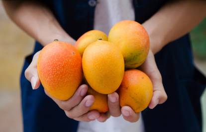 Bez puno muke: Izrežite mango u pet koraka, kao profesionalac