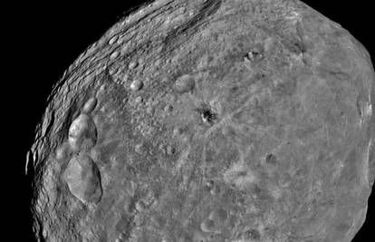 Na asteroidu Vesti snimili su planinu višu od ičega na Zemlji 