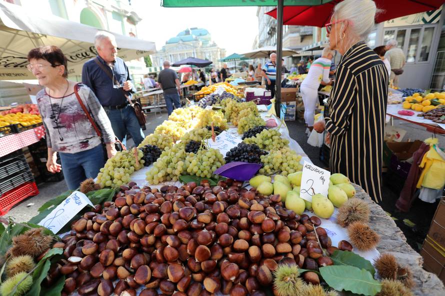 Rijeka: Maruni na rijeckoj trznici po 8 eura