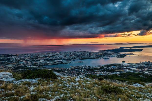 Kozjak: Zalazak sunca promatran sa vrha Sv. Jure 