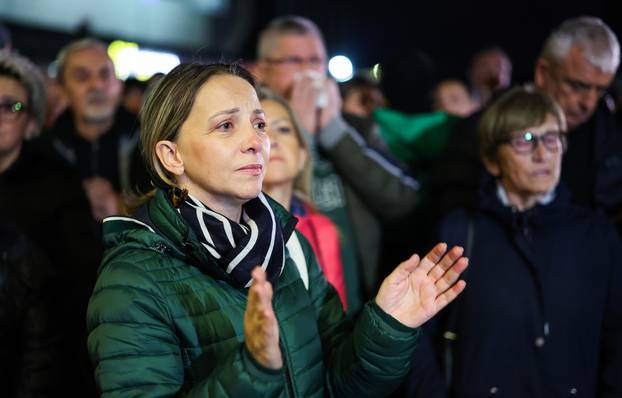 Suze i pjesma u Sarajevu u čast Halidu Bešliću 
