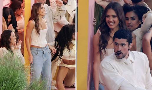 FOTO Jessica Alba zaplesala je s Bad Bunnyjem na Super Bowlu: Ljetos se sun&ccaron;ala u tangicama...