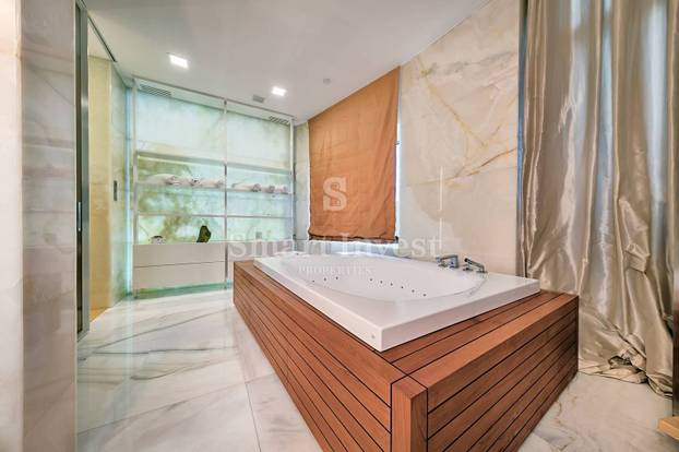 Prodaju penthouse u Zagrebu: TV se spušta sa stropa, privatni lift, sunčalište... Cijena je hit!