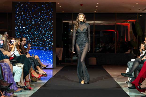 FOTO Laura Gnjatović odradila nastup u badiću: Evo kako je izgledala prije pet godina...