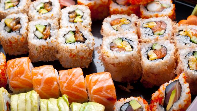 Provjerite kako na pravi način pojesti sushi i pri tom uživati