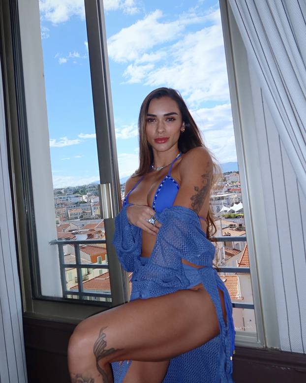 FOTO Realova zvijezda oženila atraktivnu influencericu. Imaju troje djece iz prethodnih veza