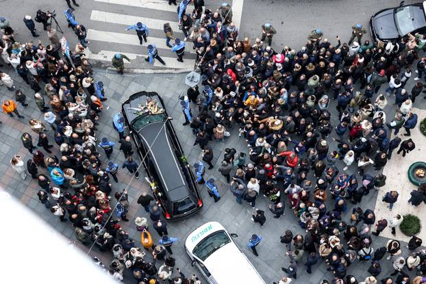 Sarajevo: Povorka prema gradskom groblju Barama