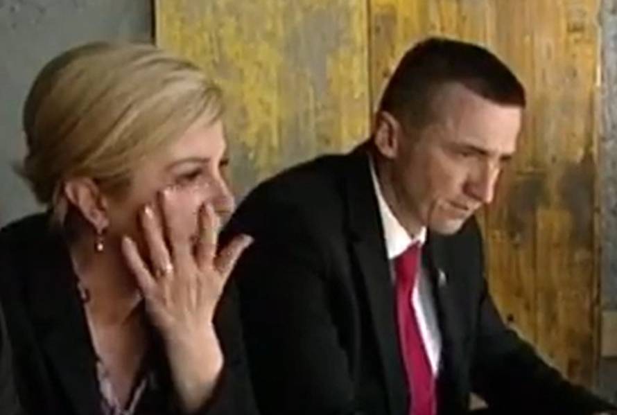 Kolindu slomile emocije: Popela se na Vodotoranj te zaplakala...