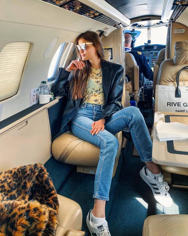 FOTO 'Trogirska Heidi Klum' na Poljudu: Voli Hajduk i brze aute, a zavidi joj i Victoria Beckham