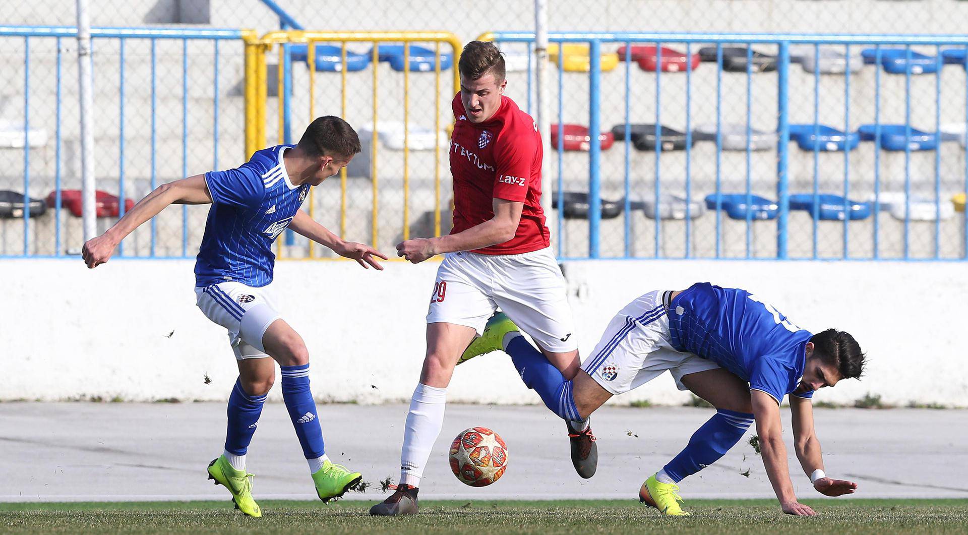Zagreb: 2 HNL, Dinamo i orijent odigrali neriješeno 2:2