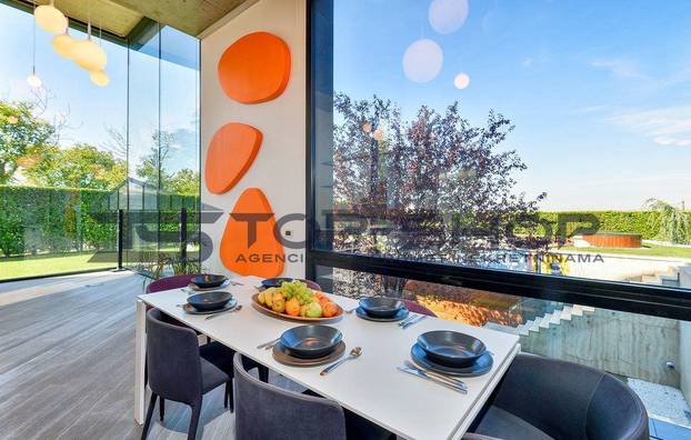 U ovoj se vili snimala popularna hrvatska serija! Znate li koja? Prodaje se za 550 tisuća eura...