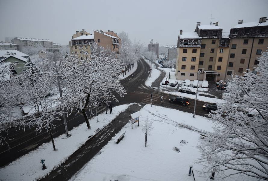 U Delnicama 86 cm snijega, u Karlovcu 25, u Zagrebu 15 cm