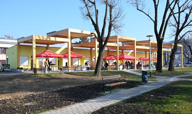 FOTO Vrapče ima novu tržnicu. Koštala više od 3 milijuna eura, evo što će sve tamo prodavati