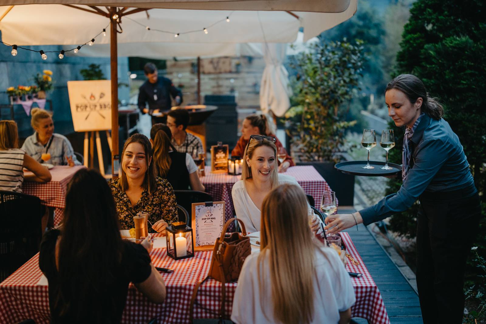 OXBO Pop up BBQ show cooking