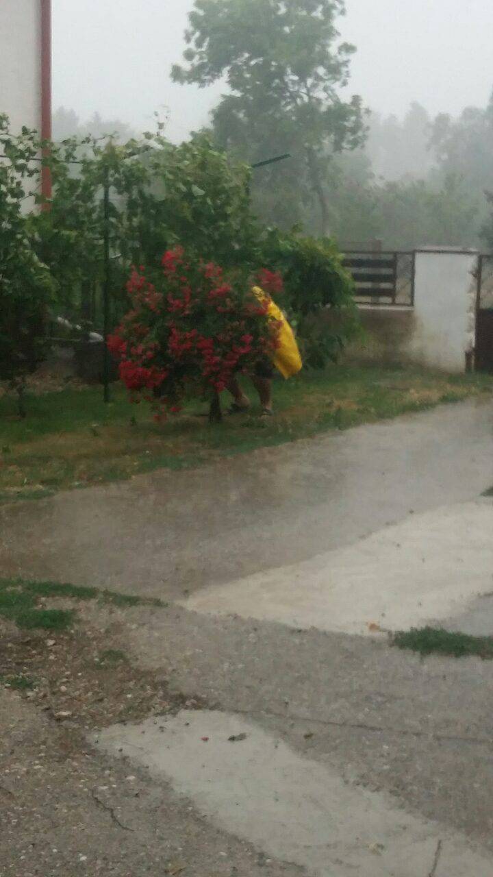 Olujno nevrijeme s tučom pogodilo je varaždinski kraj